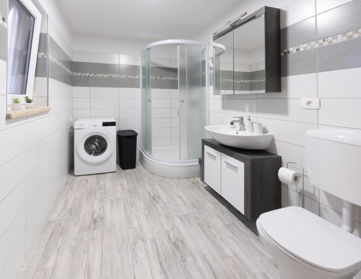 לוסיה Apartments Gea מראה חיצוני תמונה