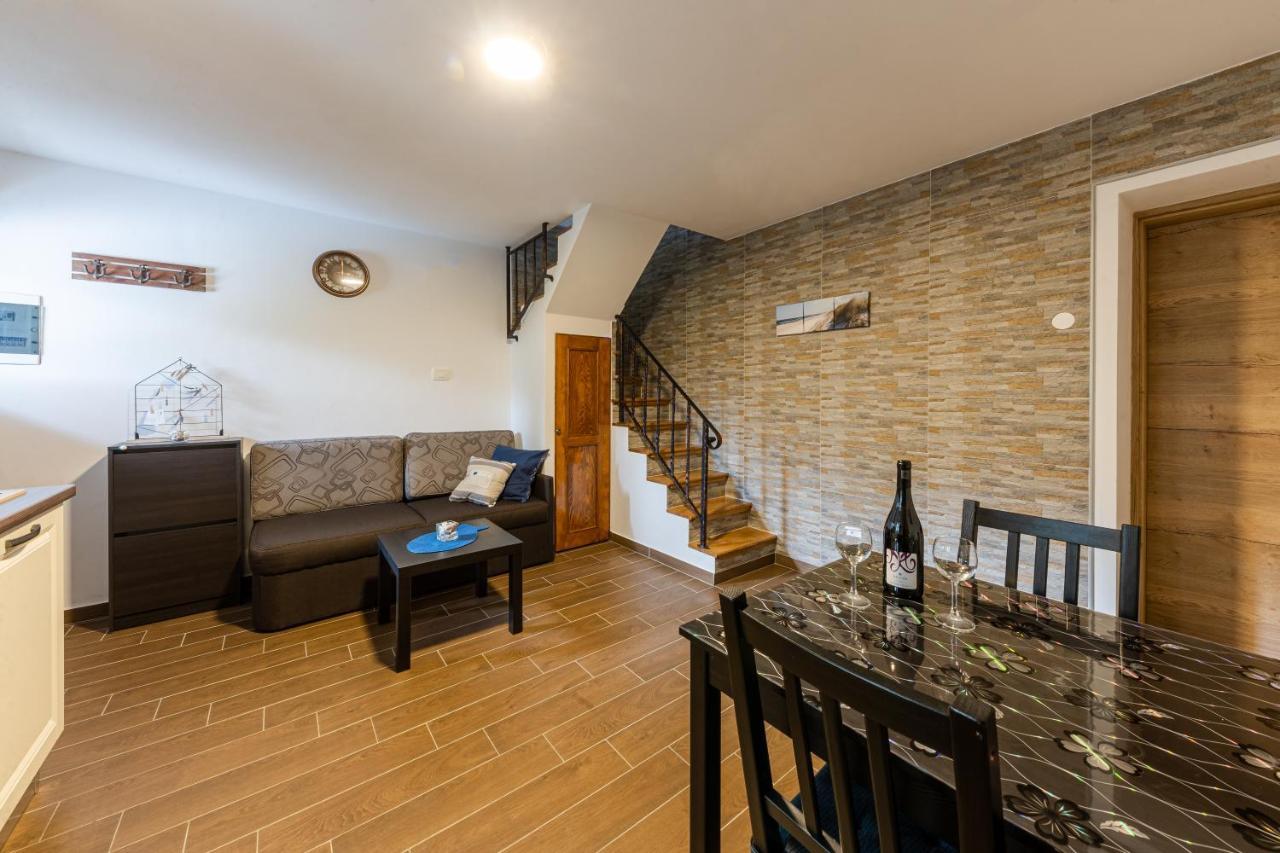 לוסיה Apartments Gea מראה חיצוני תמונה