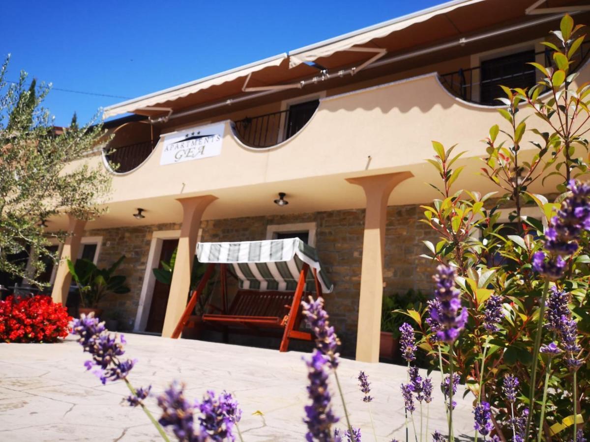 לוסיה Apartments Gea מראה חיצוני תמונה